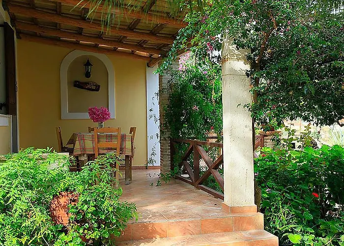 Yannis' Village Villa Keri
