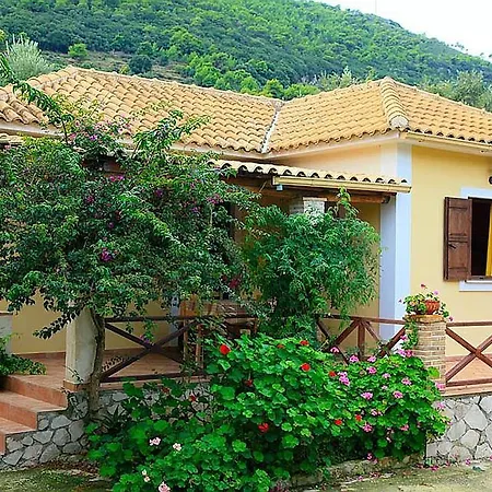 别墅 Yannis' Village Keri